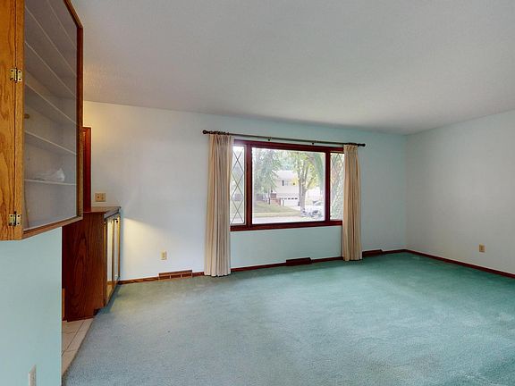 3rd image of 517 26th St NW