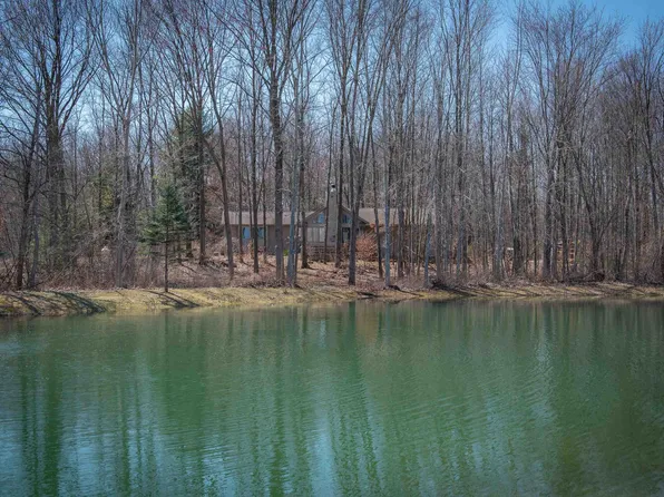 1329 N Nine Mile Rd, Sanford, MI 48657