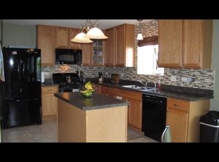 681 Dover St, Pingree Grove, IL 60140