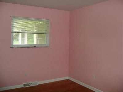 4th image of 4845 Fleetwood Ln