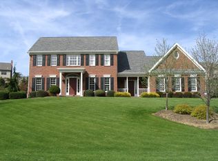 305 Oak Ridge Dr, Venetia, PA 15367