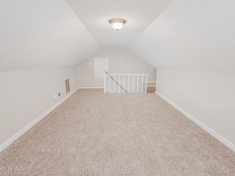 5722 Gondolier Dr — Photo 23