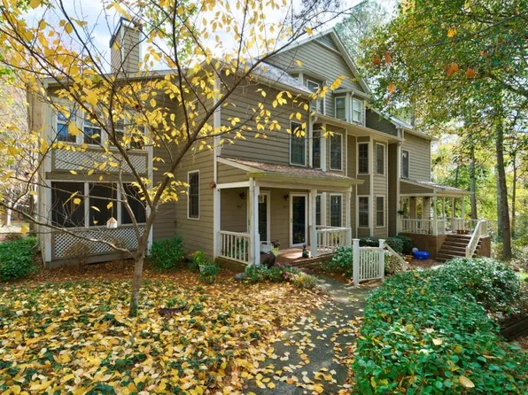 1415 Oakridge Cir, Decatur, GA 30033