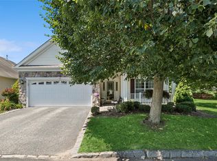 13 Graycrest Ct, Mount Sinai, NY 11766