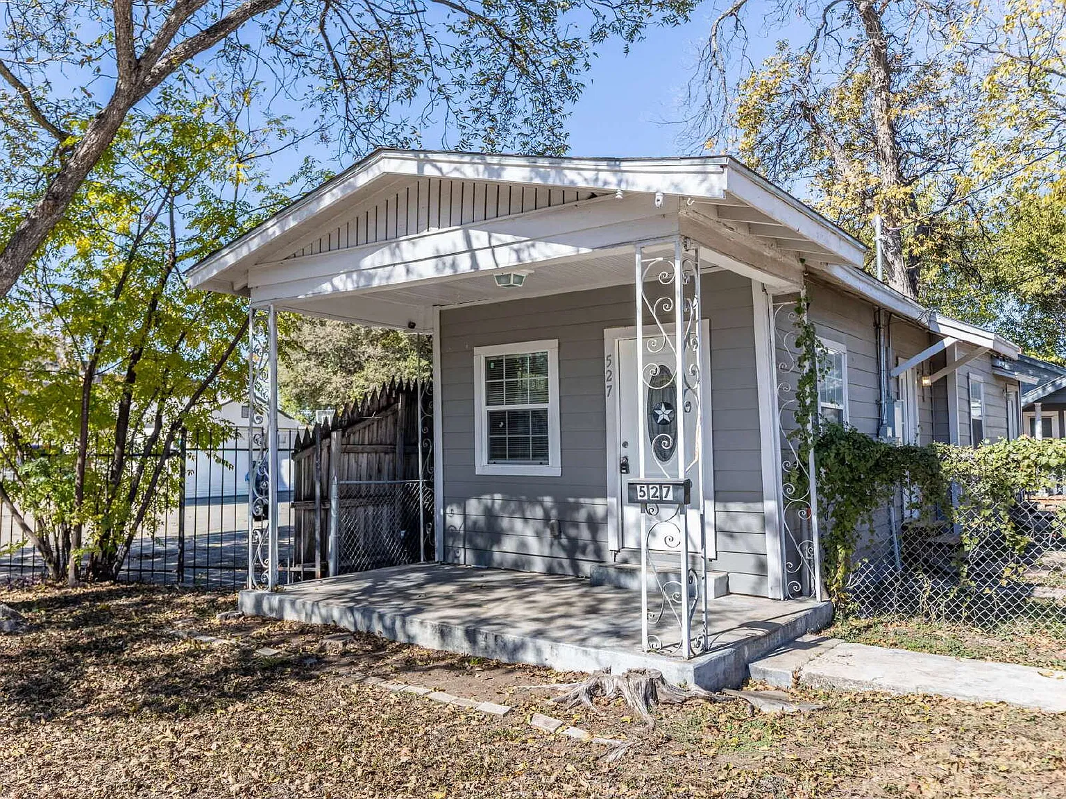 1 bed, 1.0 bath, 1069 sqft, $1,150 — Photo 3