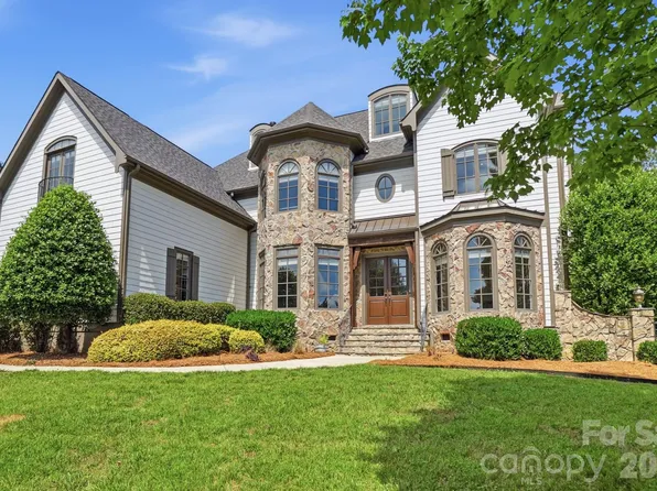 105 Quincy Ct, Mooresville, NC 28117