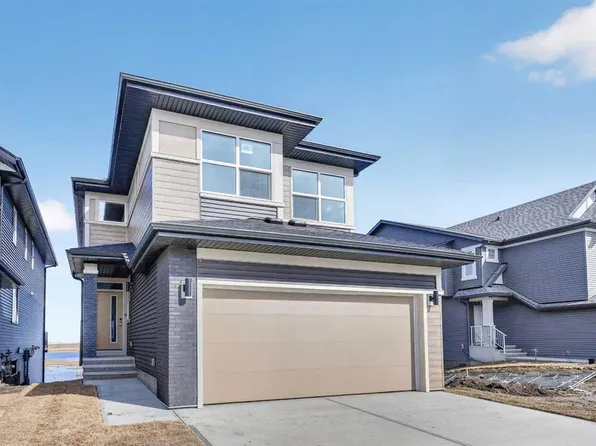 211 NW Corner Glen Cres NE, Calgary, AB T3N 2L8