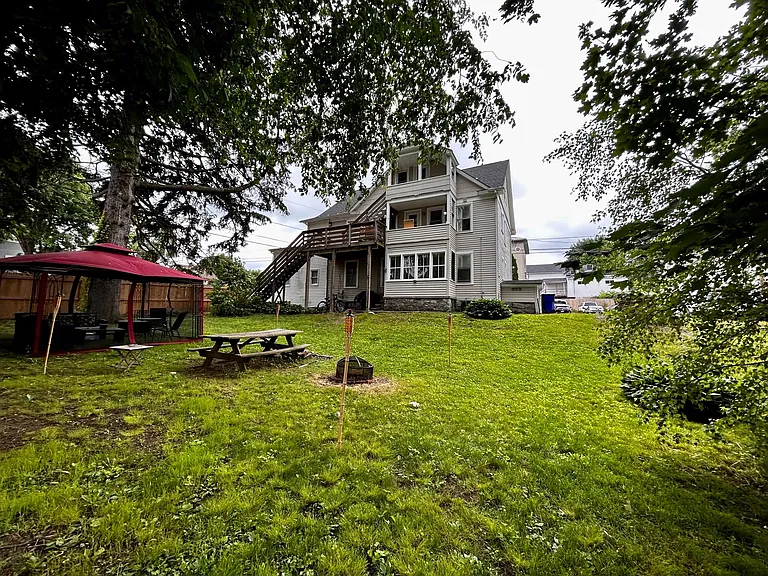 Yard- shared with all tenants