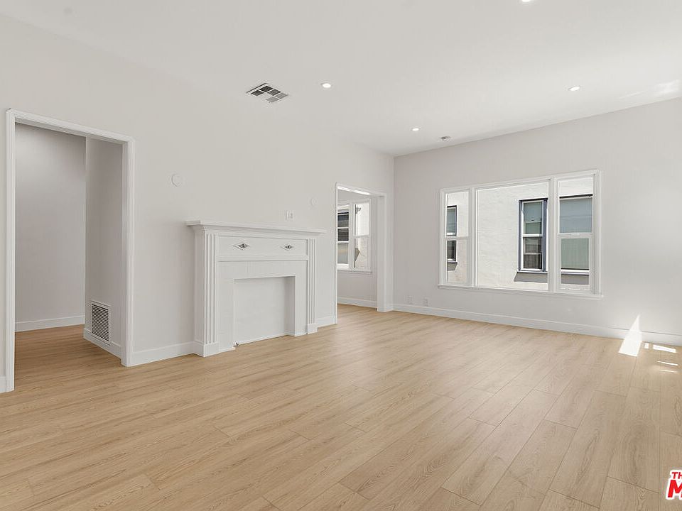 1st image of 833 1/4 N Alfred St