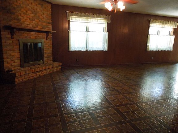 4th image of 1409 Auburn Ave