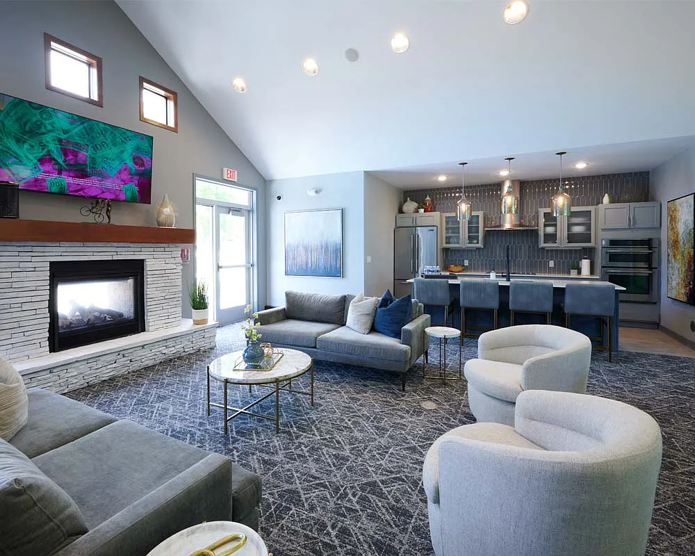 Valley Creek Apartments — Photo 3