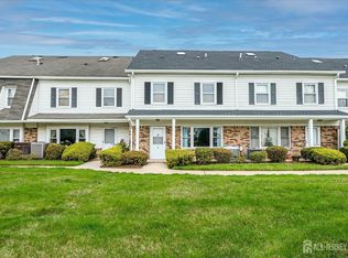 9 Yarmouth Vlg, Scotch Plains, NJ 07076