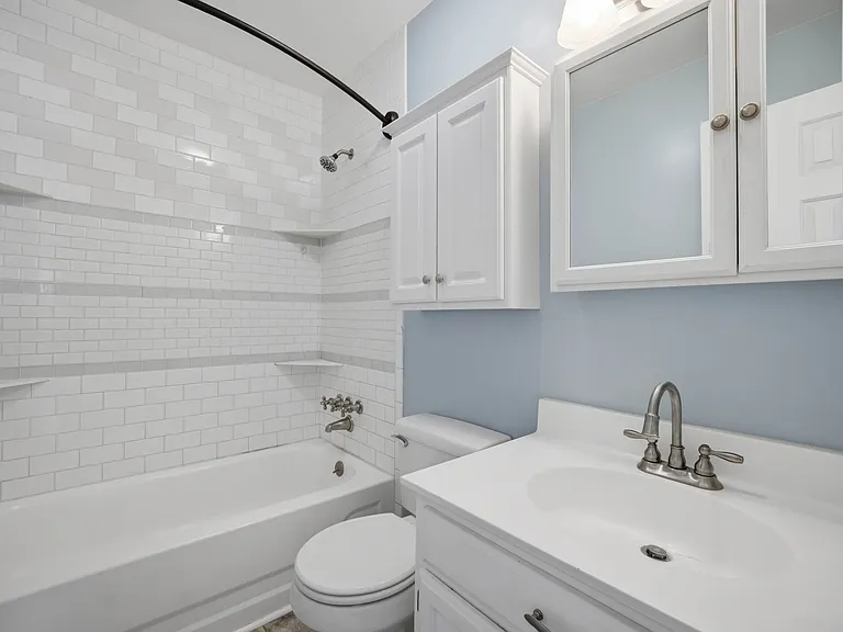 102 Tyburn Ct — Photo 15