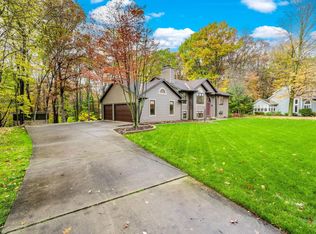 51347 Crooked Oak Dr, Granger, IN