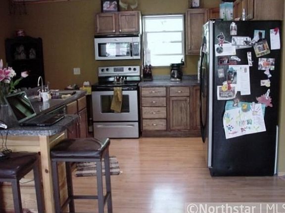 3rd image of 30527 Red Oak Ln