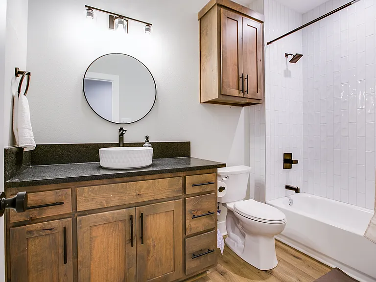 1009 Holiday Dr — Photo 19