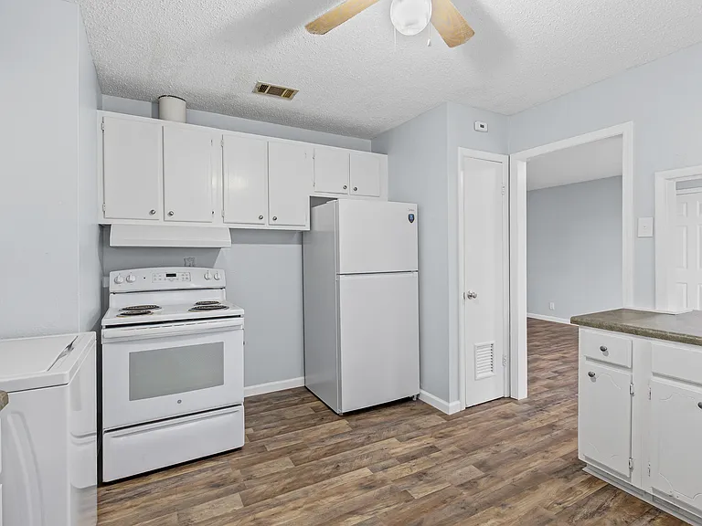 4161 Rebecca Rd — Photo 7