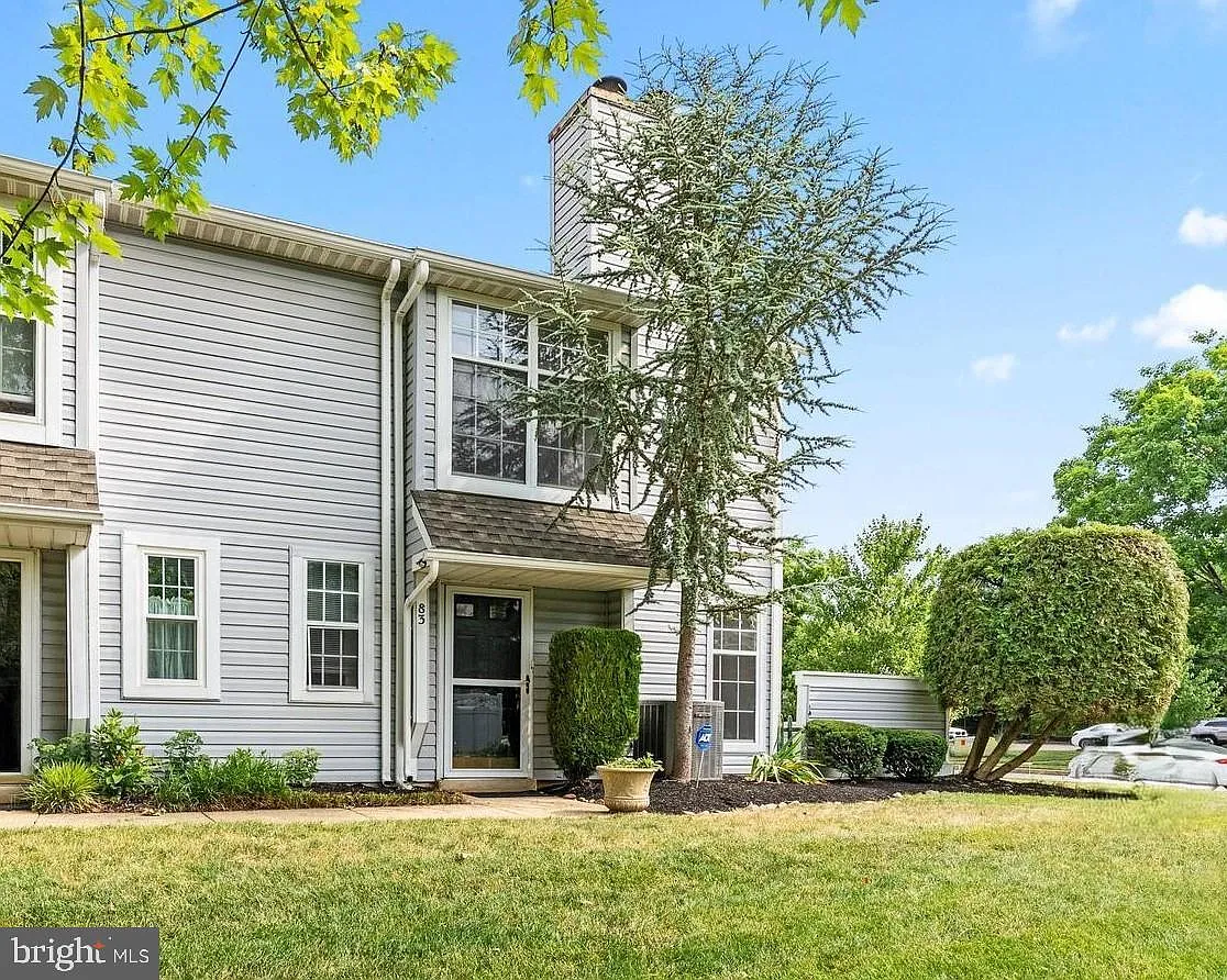 2 bed, 1.5 bath, $2,600 — Photo 1