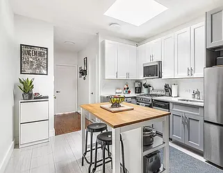 352 Mc Guinness Boulevard in Greenpoint