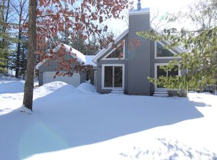 4521 Skyline Rd, Grayling, MI 49738