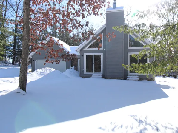 4521 Skyline Rd, Grayling, MI 49738