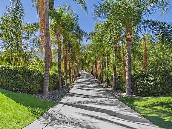 2nd image of 9050 Hunt Rd