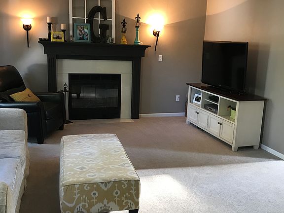 3rd image of 505 Wintergreen Dr