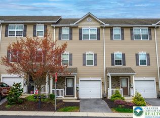 2254 Rising Hill Rd, Whitehall, PA 18052