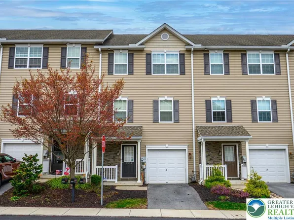 2254 Rising Hill Rd, Whitehall, PA 18052