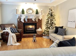 187 S Palmers Chapel Rd, White House, TN 37188