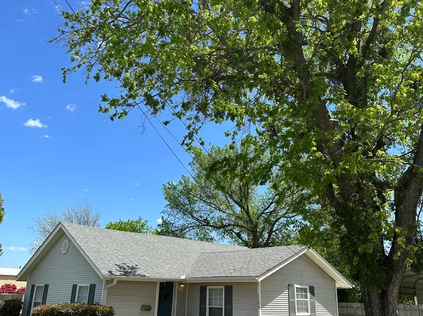 1104 Magnolia St, Brownwood, TX 76801