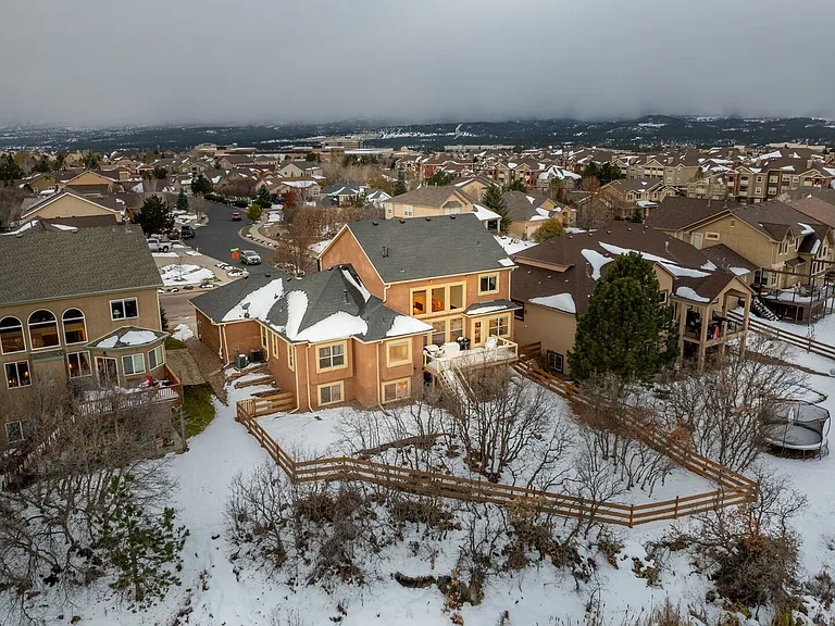 Equinox Dr — Photo 35