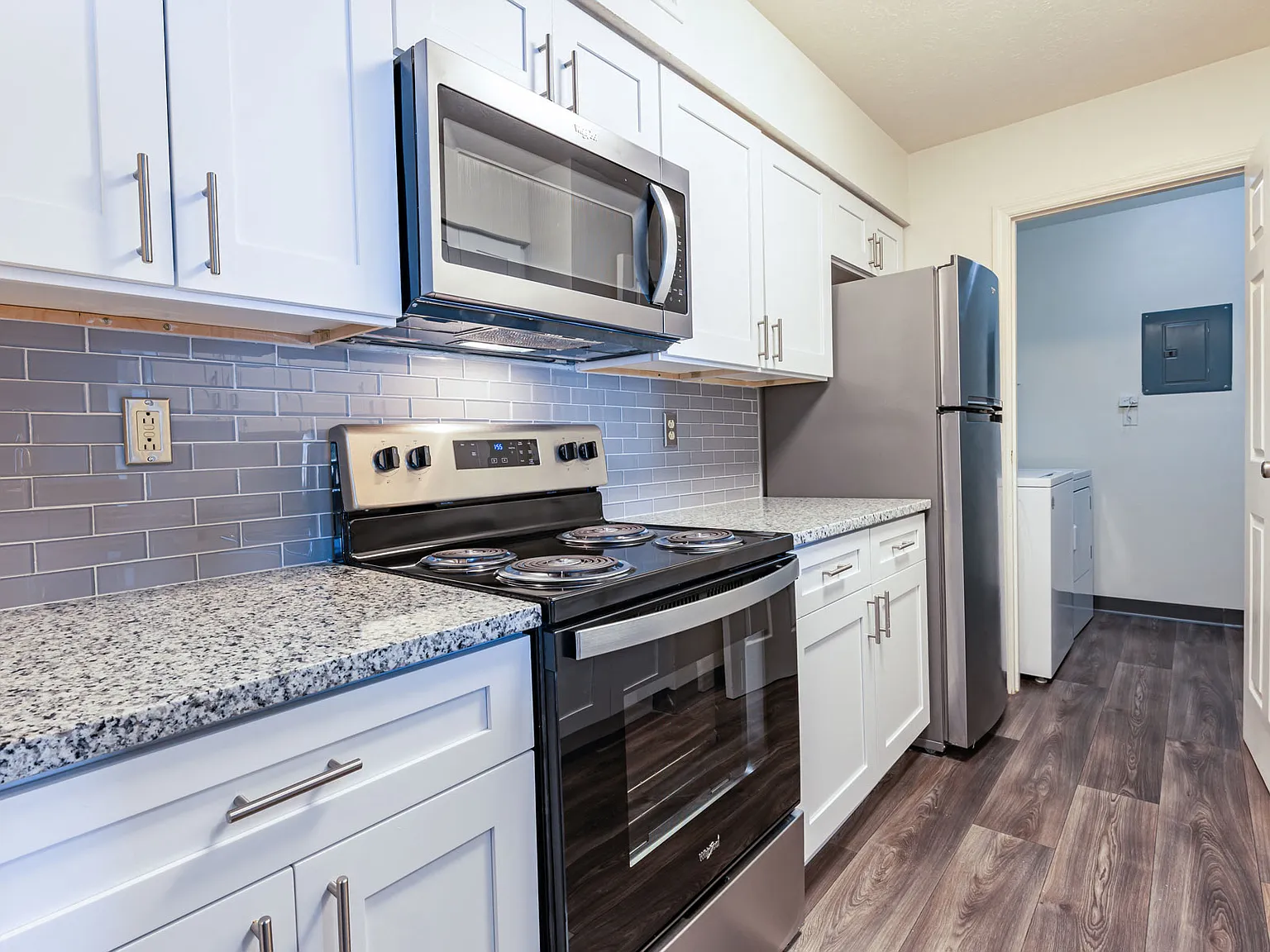 Hidden Lakes Apartment Homes — Photo 4