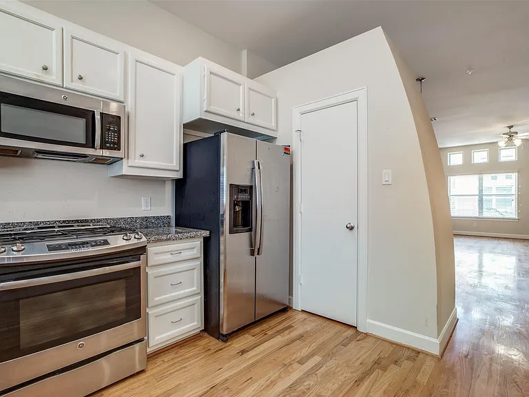 2710 Hullsmith Dr #401 — Photo 20