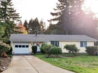 2158 E 16th St, Florence, OR 97439