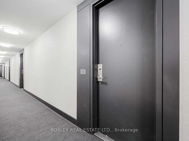 377 Madison Ave #312 — Photo 21