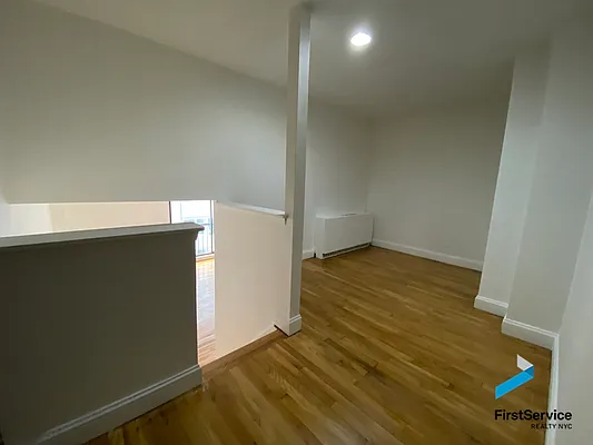 Rented by FirstService Realty (legacy) | media 16