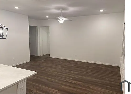 4 bed, $2,950 — Photo 4