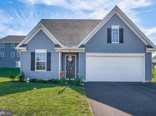 25 Village Rd, Manchester, PA 17345