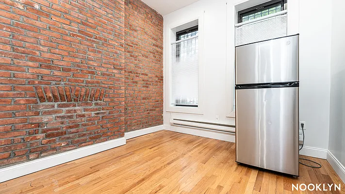 Rented by Nooklyn NYC LLC | media 7