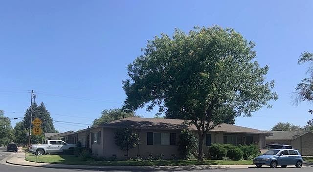 1st image of 436 E Banbury Dr