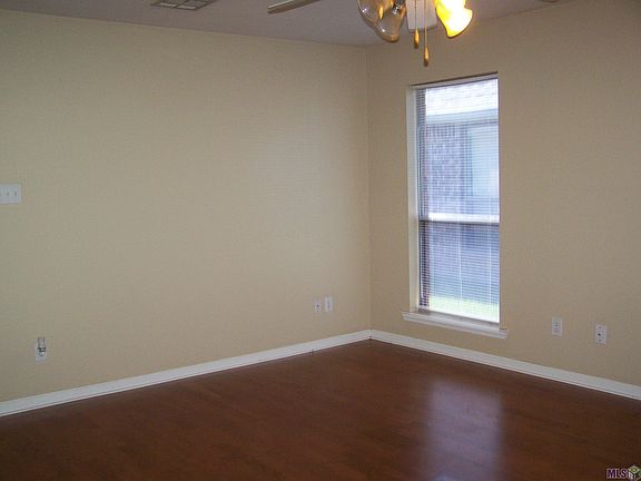 3rd image of 26007 Burlwood Ave