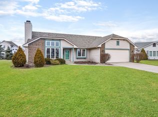 9118 Yellow Tree Ct, Fort Wayne, IN 46804