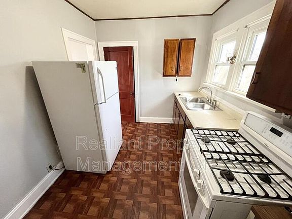 3rd image of 1746 Cleveland Ave Unit 2