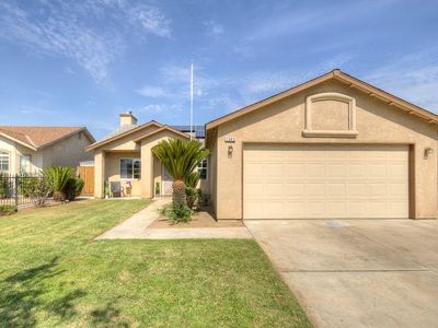 1340 N Sandau Ave, Fresno, CA, 93727