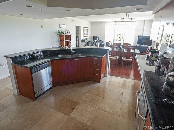 3rd image of 14951 Royal Oaks Ln APT 1409