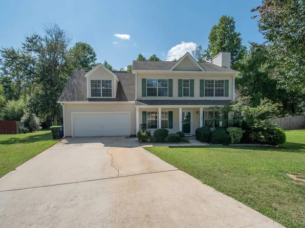 143 Calico Loop, Grantville, GA 30220