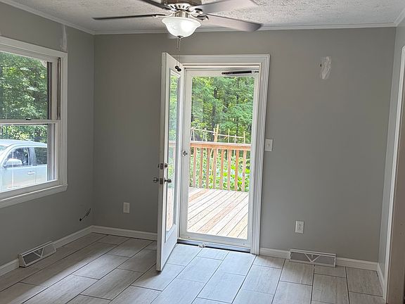 5th image of 317 Bill Bennett Rd