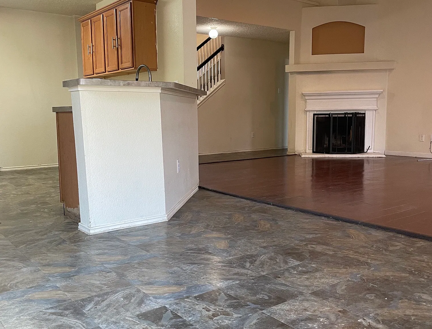 5 bed, 2.5 bath, 3469 sqft, $3,000 — Photo 4