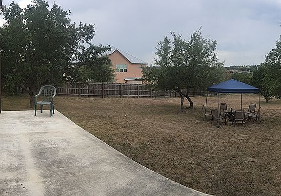 Expansive back yard fire Pit